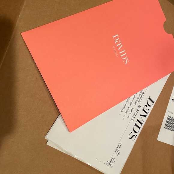 David’s bridal halter gown size 12, white, new with tag - Picture 10 of 10